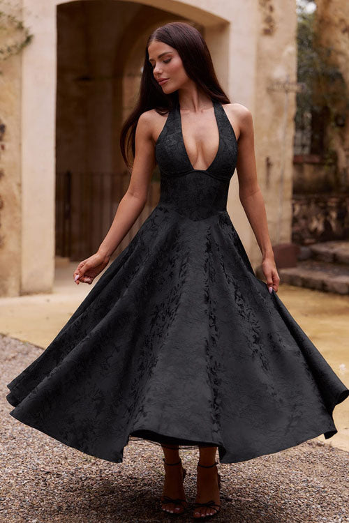 Genevieve™ | Sleeveless Jacquard Maxi Dress with V-Neck Halterneck