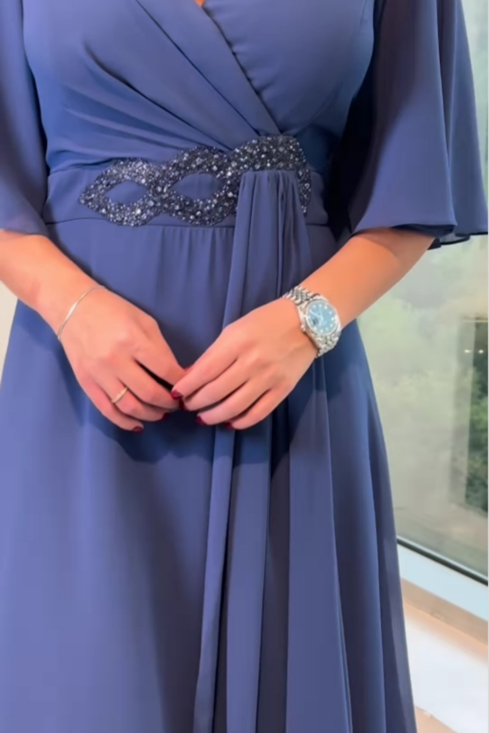 Louise™ | Chic V-Neck Maxi Dress