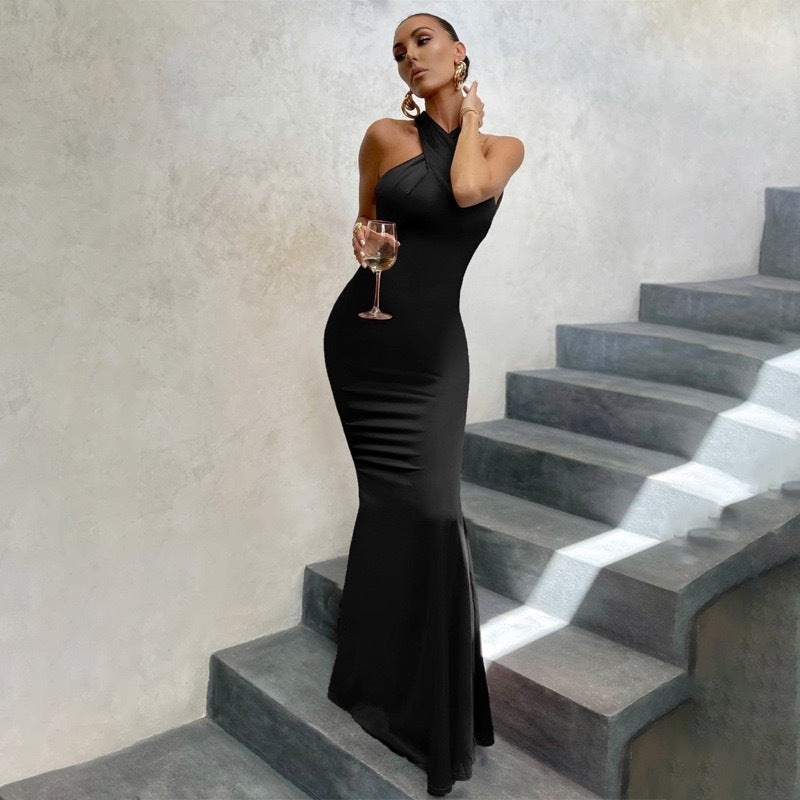 Georgia™ | Stylish Fishtail Dress with Open Back and Tailored Fit