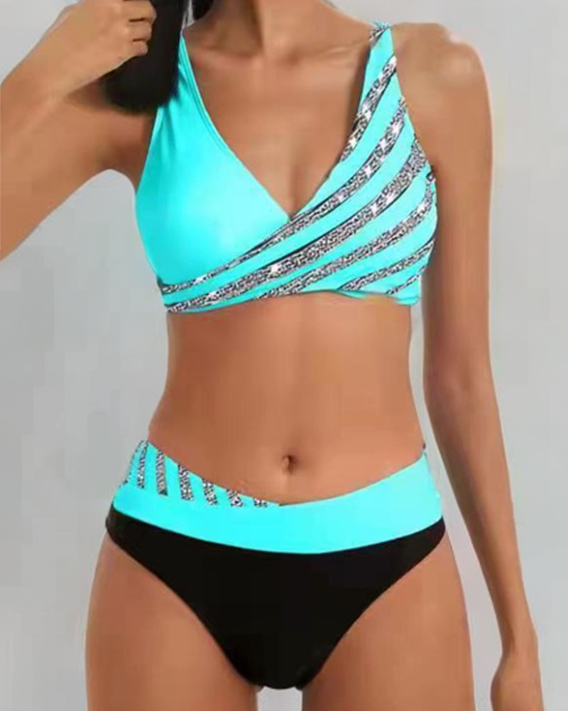 Solange | Women's Beach-Ready Printed Bikini Set for a Flattering Fit