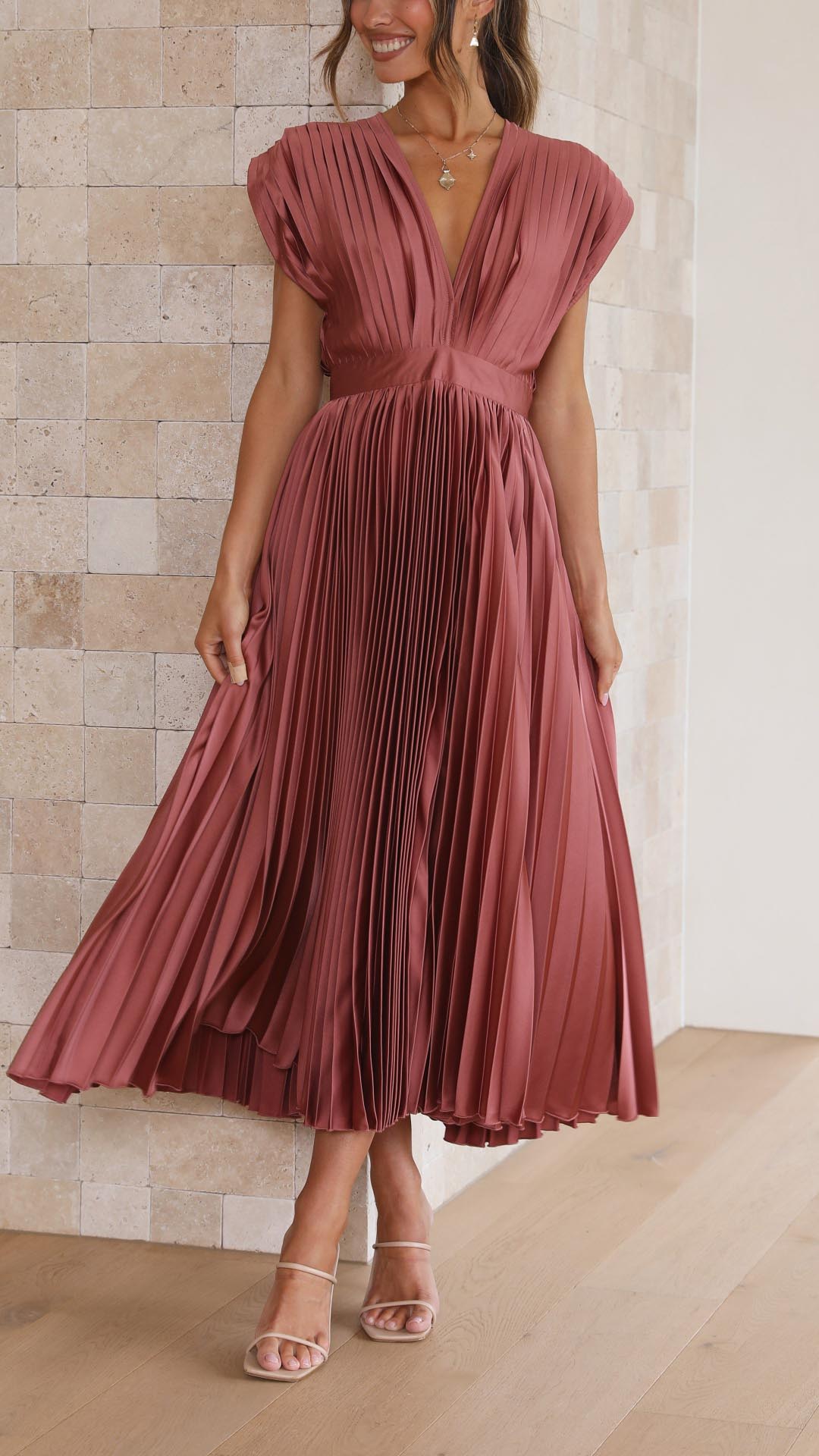 Maria™ | Chic Pleated Maxi Dress