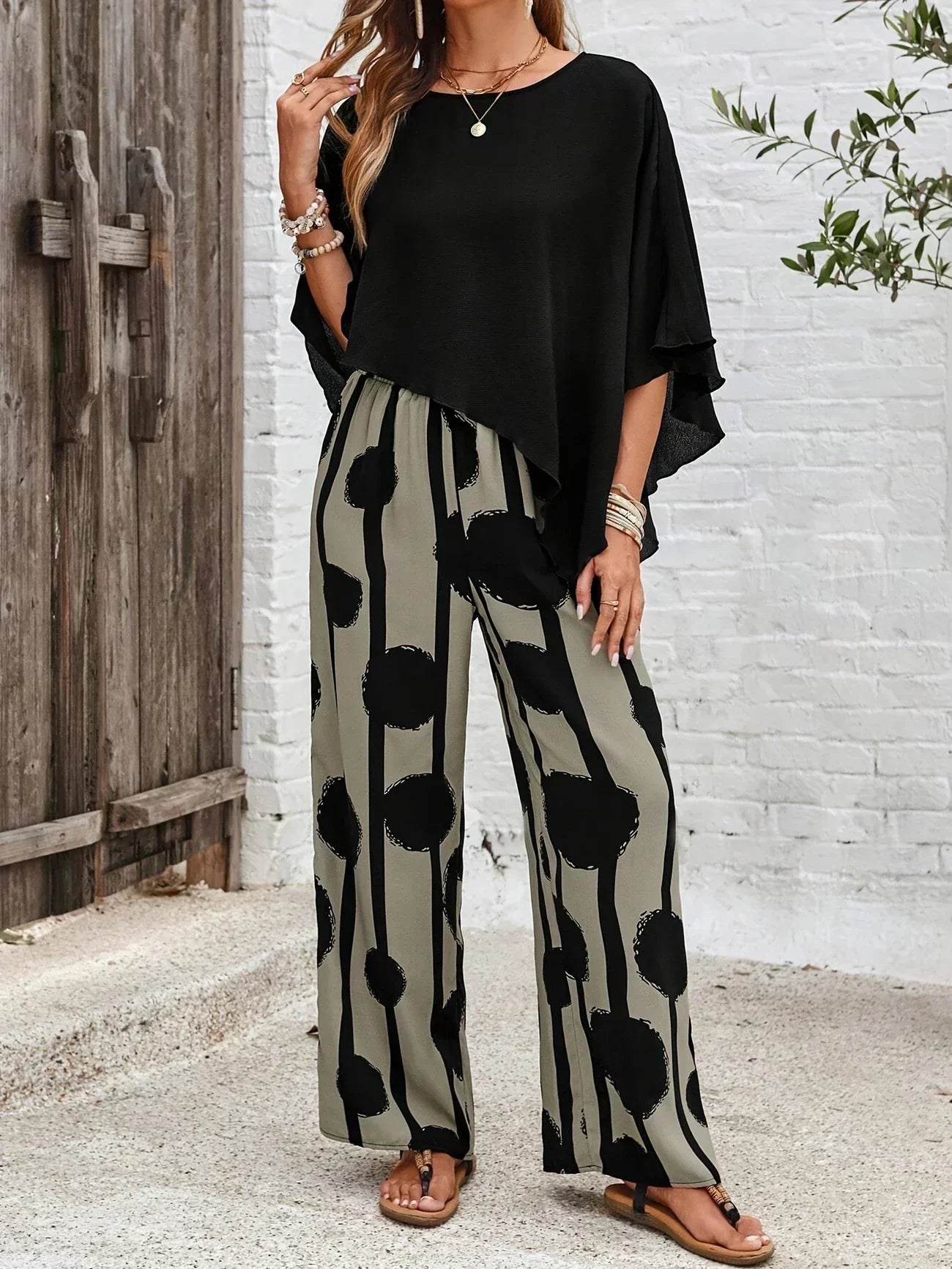 Sage | Women's 2-Piece Batwing Top and Wide-Leg Printed Pants Set
