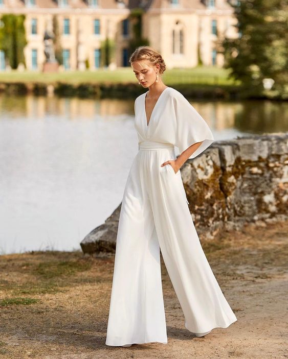 Esmeralda | Women's V-Neck Wide-Leg Jumpsuit