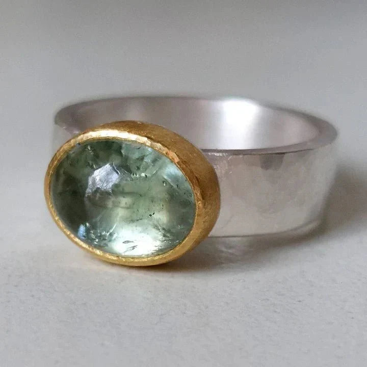 Verdora™ | Classic Round Stone Vintage Ring
