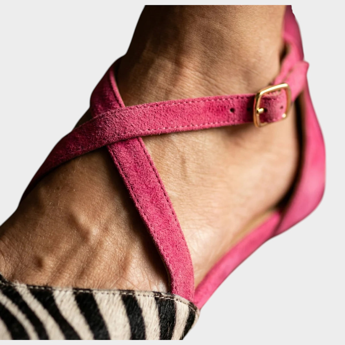 Women’s Ballet Flats Strap Detail Round Toe Lightweight