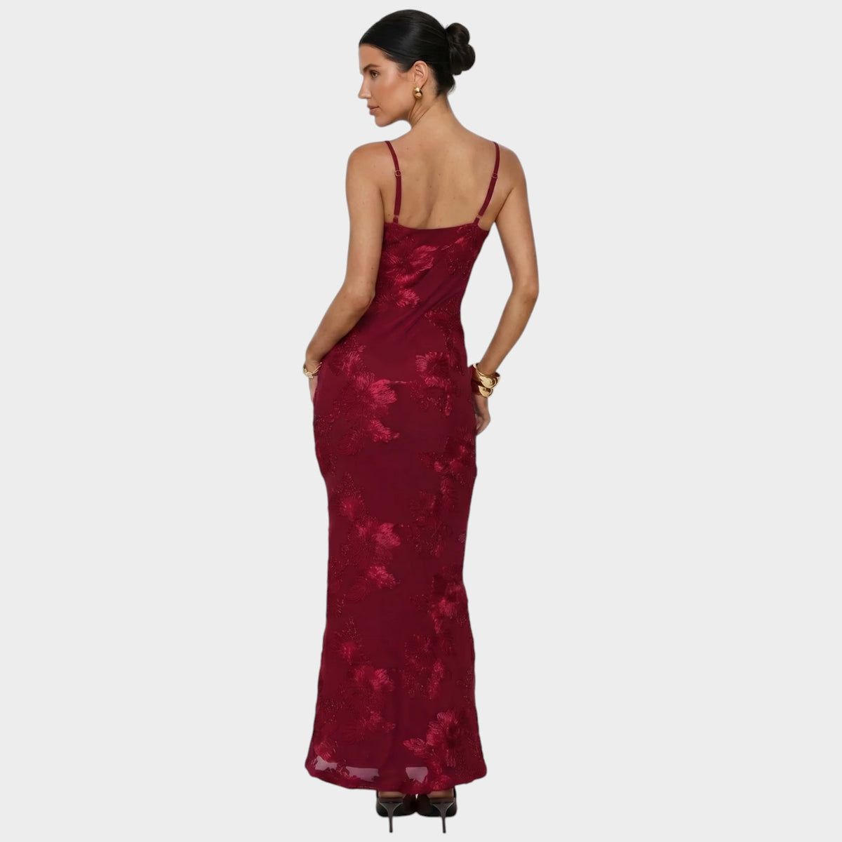 Women’s Floral Lace Maxi Dress with Spaghetti Straps and Fitted Silhouette