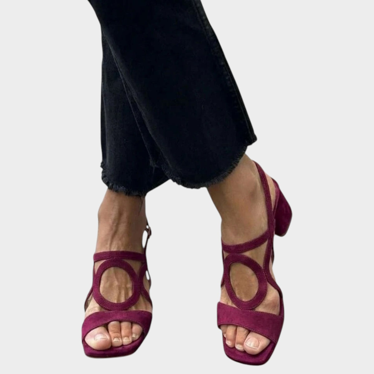 Women’s Heeled Sandals with Circular Strap Detail