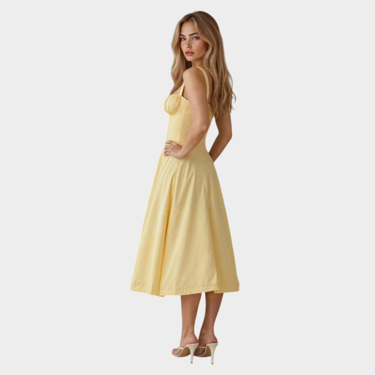 Women’s Waist-Defined Dress Flowy Fabric Elegant Everyday Style