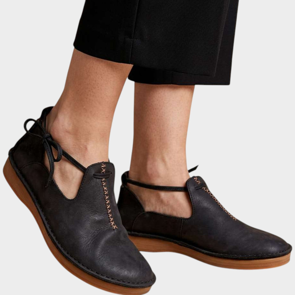 Women's Leather Flats with Ankle Coverage