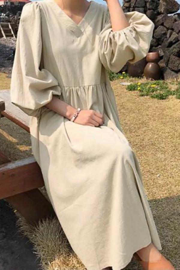 Autumn Women's Midi Dress with V-Neck, Smocked Waist, and Balloon Sleeves