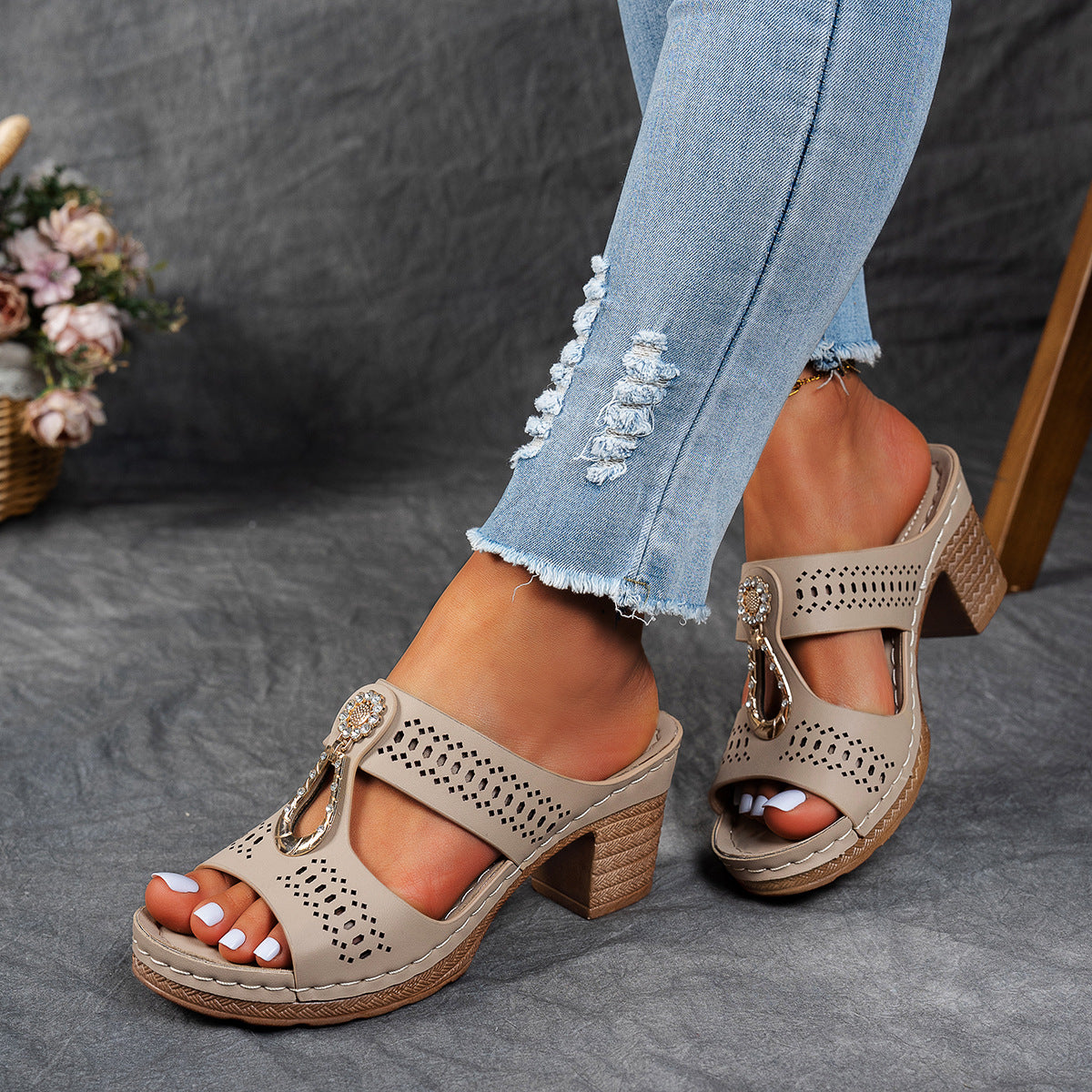 Finley | Women's Rhinestone-Embellished Orthopedic Flat Sandals