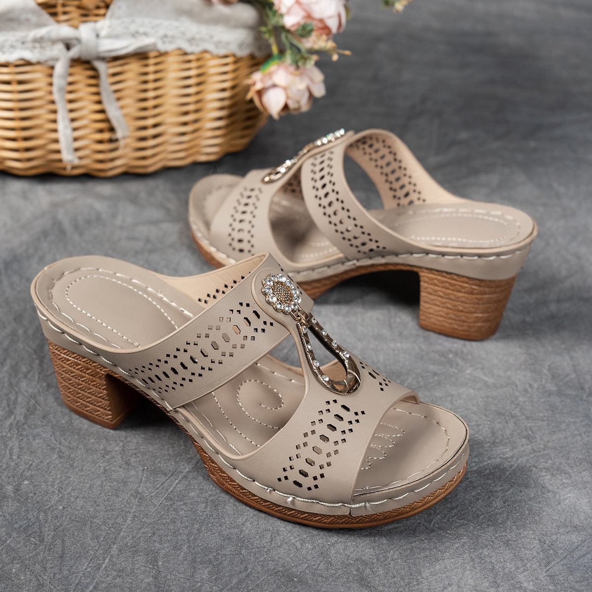 Finley | Women's Rhinestone-Embellished Orthopedic Flat Sandals