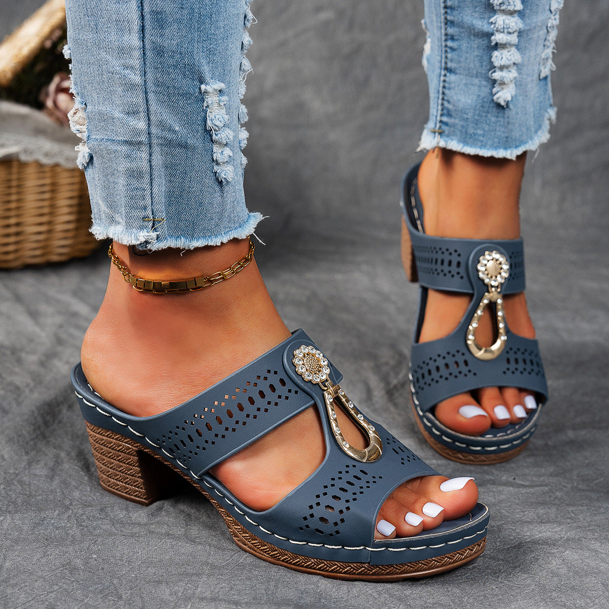 Finley | Women's Rhinestone-Embellished Orthopedic Flat Sandals