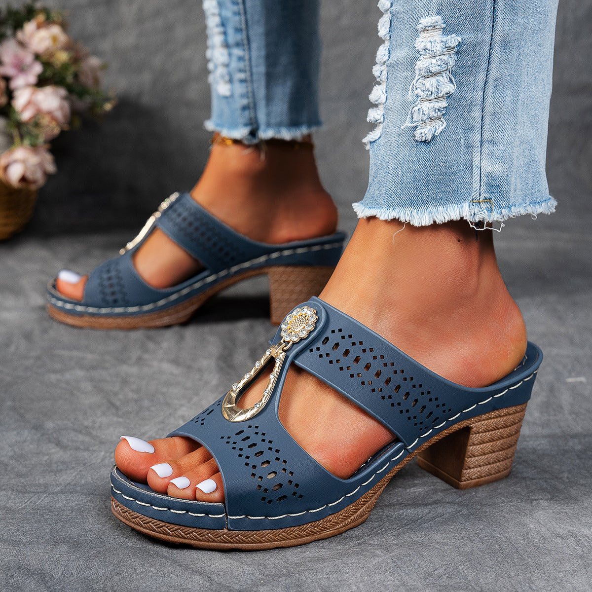 Finley | Women's Rhinestone-Embellished Orthopedic Flat Sandals