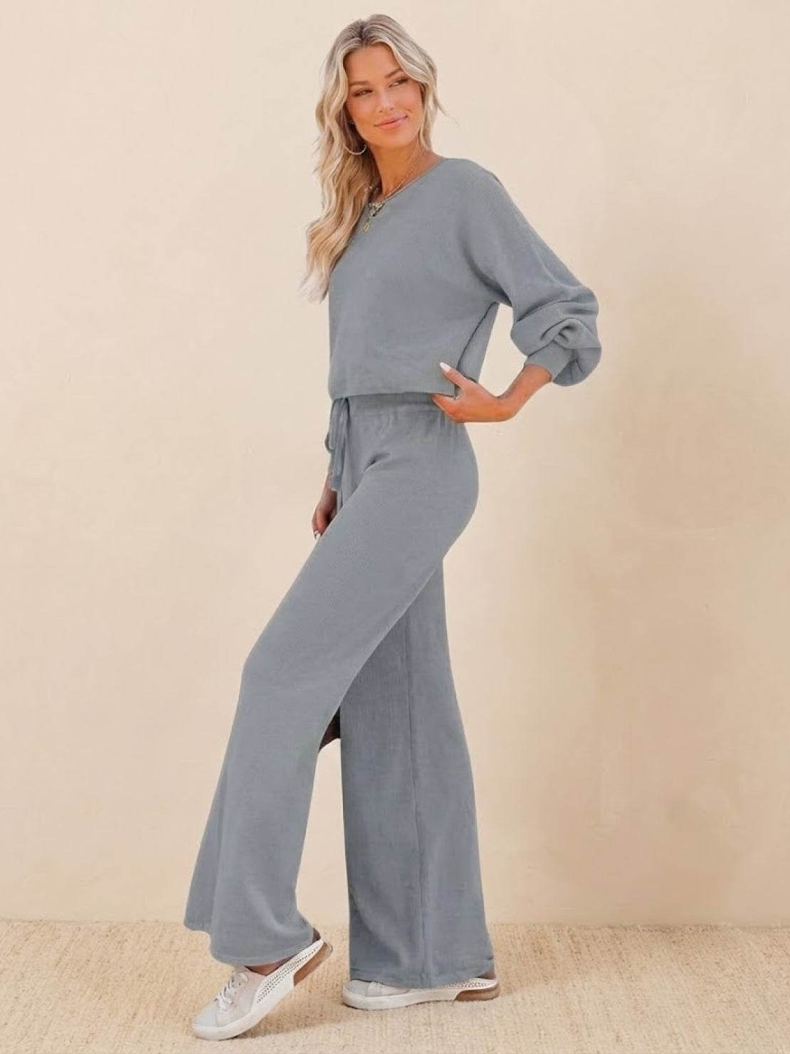 Hailey | Women's Cropped Sweatshirt and Wide-Leg Pants Lounge Ensemble