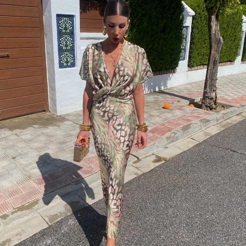 Waverly | Elegant Dress for Women Attending Weddings