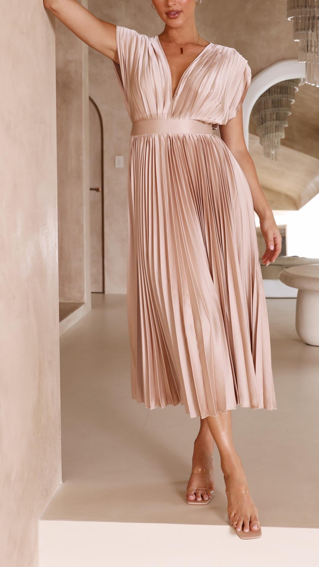 Maria™ | Chic Pleated Maxi Dress