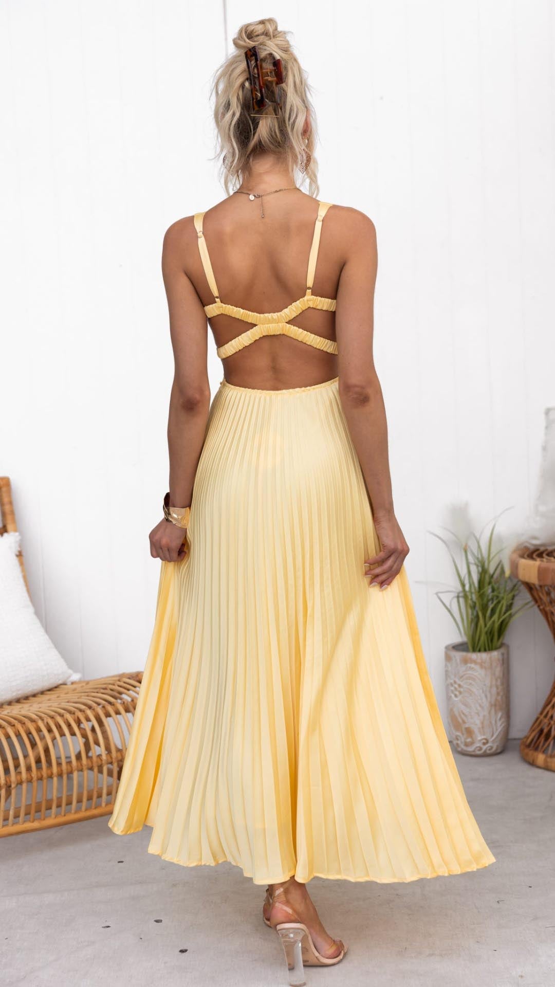 Eileen™ | V-Neck Pleated Maxi Dress