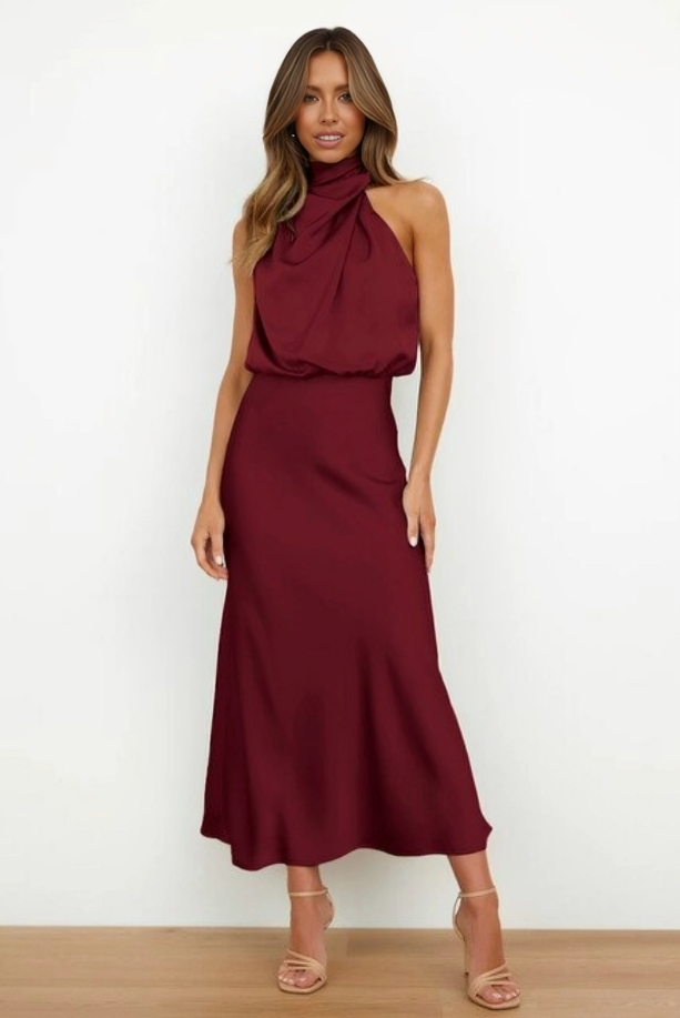 Mariana™ | Chic Halter Neck Evening Gown