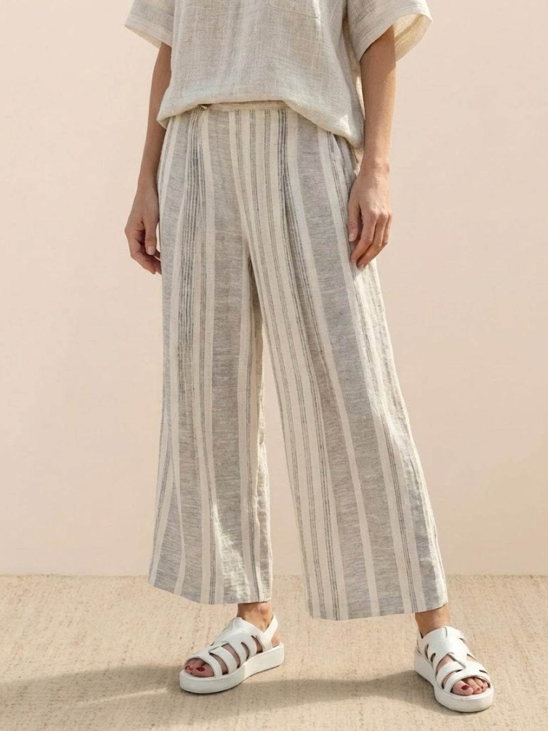 Paloma | Women's Striped Wide-Leg Pants and Tee Set - Casual Two-Piece Outfit