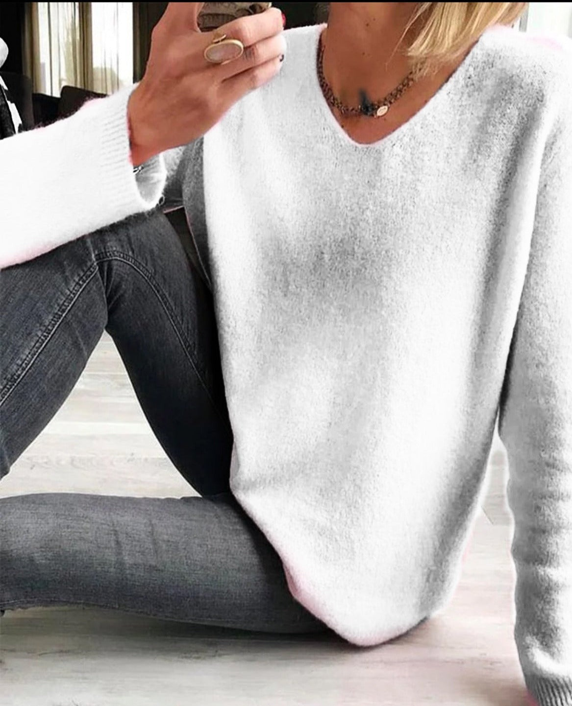 Evelina | Women's Long Sleeve V-Neck Sweater