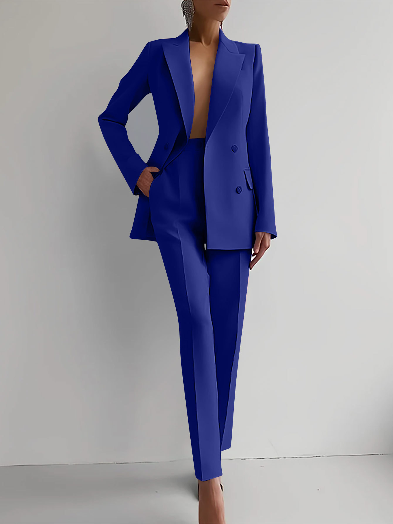 Scarlett | Women's Slim Fit Suit Set with Double Breasted Blazer and Tailored Pants