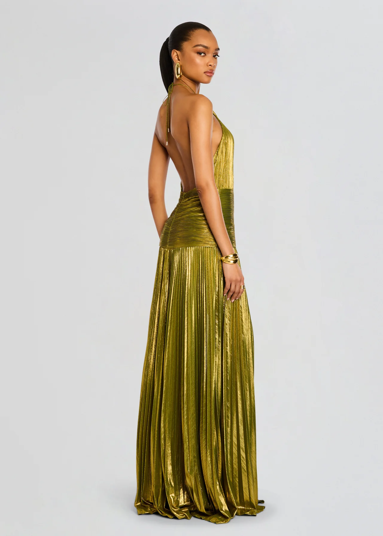 Alana™ | Elegant Long Dress with Alluring Cut and Opulent Finish