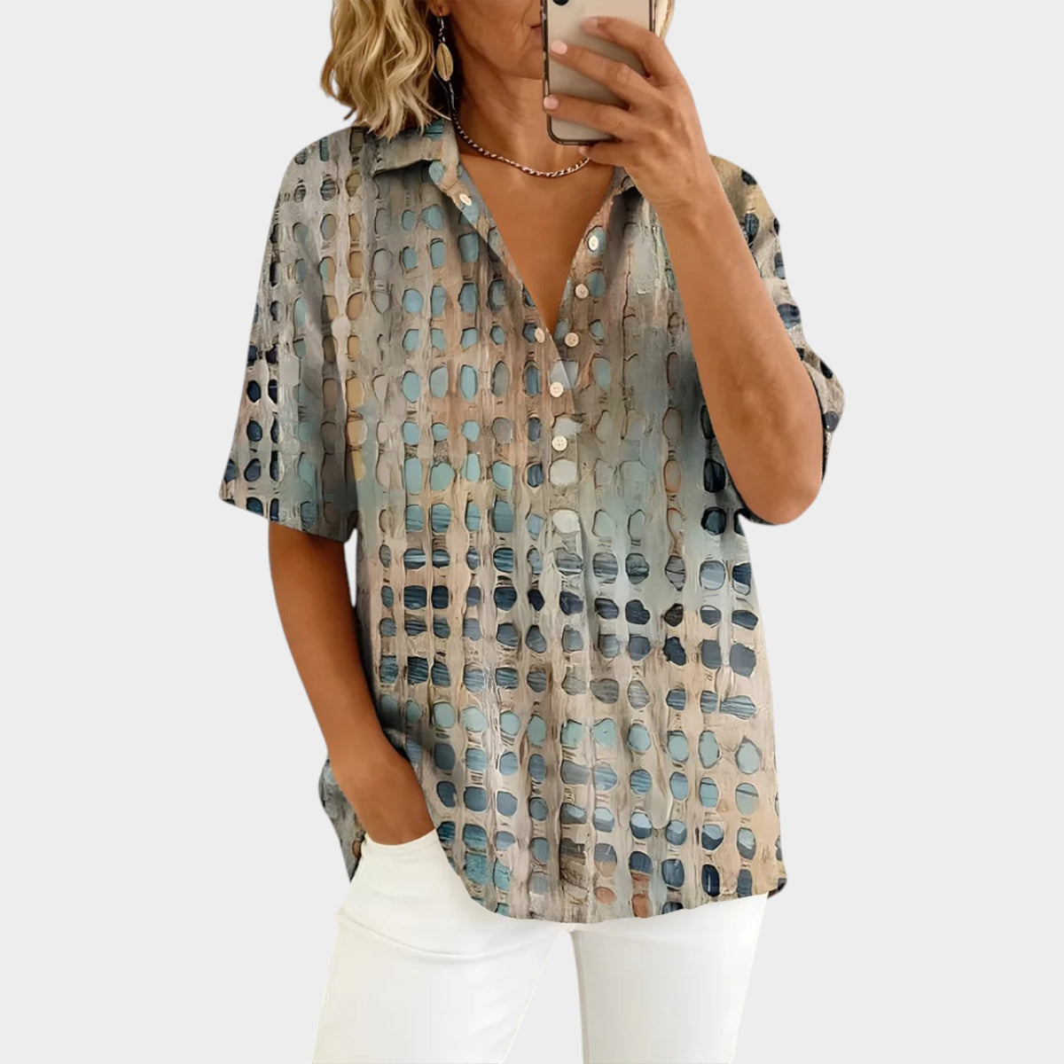 Women’s Top Relaxed Fit Lightweight Breathable Fabric