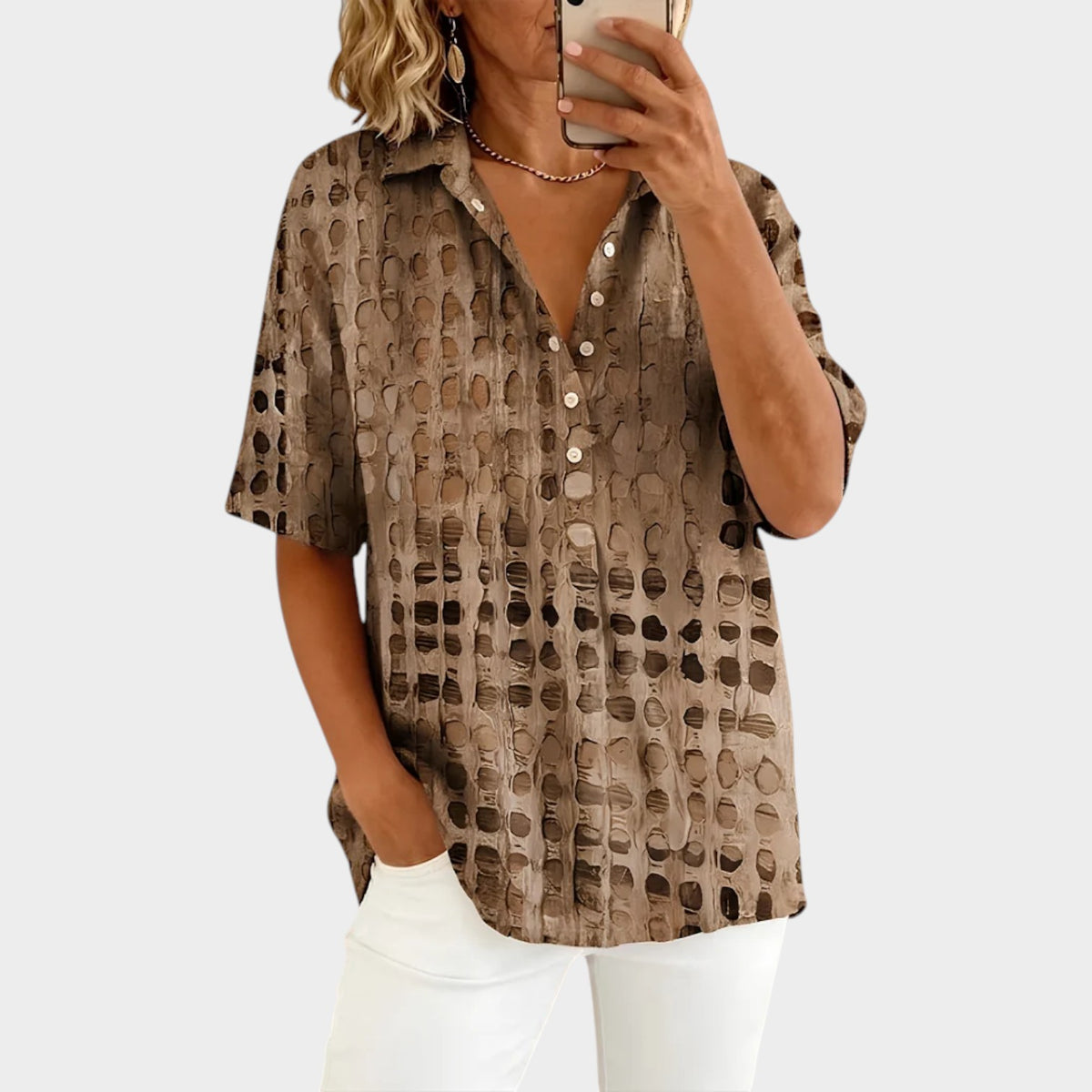 Women’s Top Relaxed Fit Lightweight Breathable Fabric