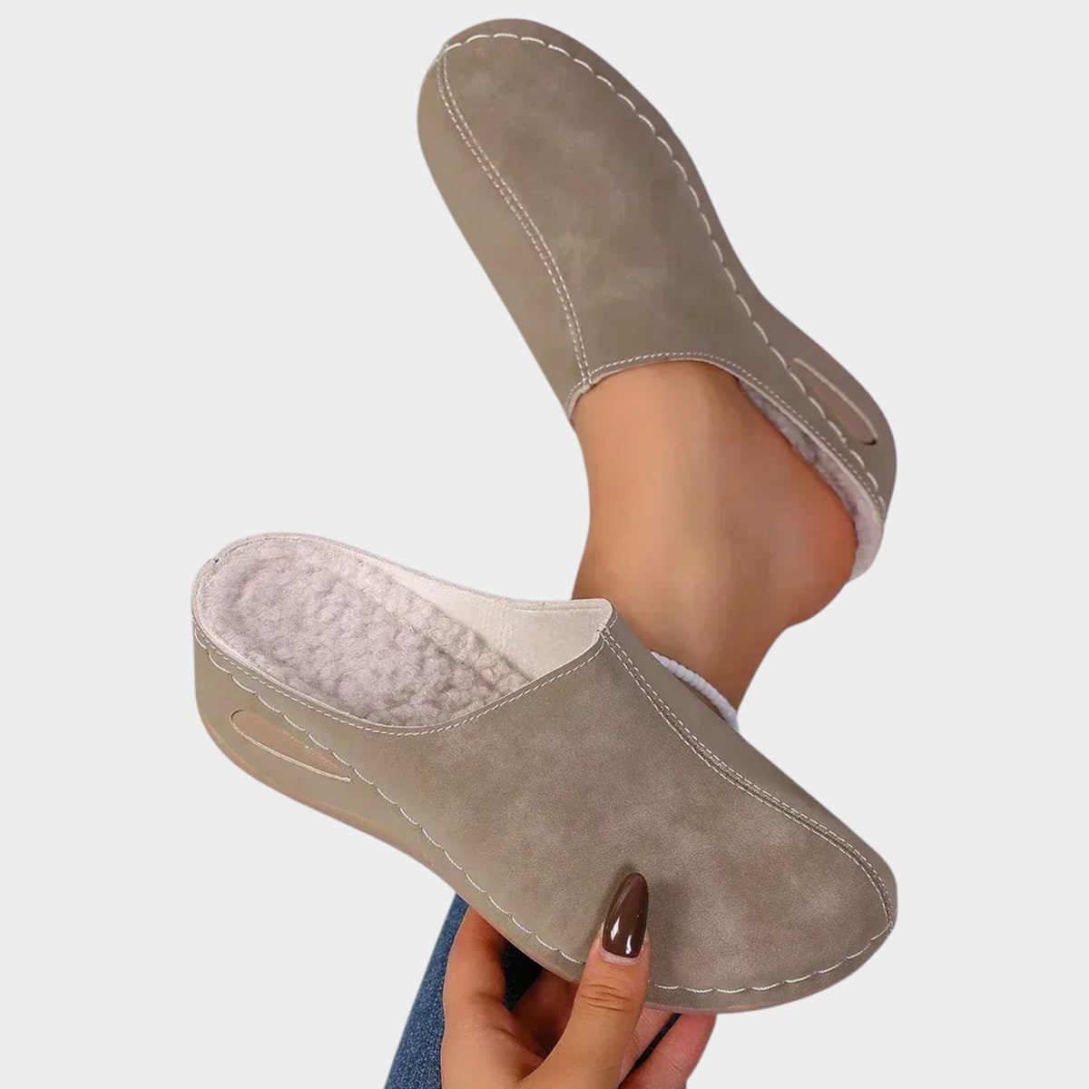Women’s Orthopedic Slippers Closed Toe Cushioned Footbed Flat Sole