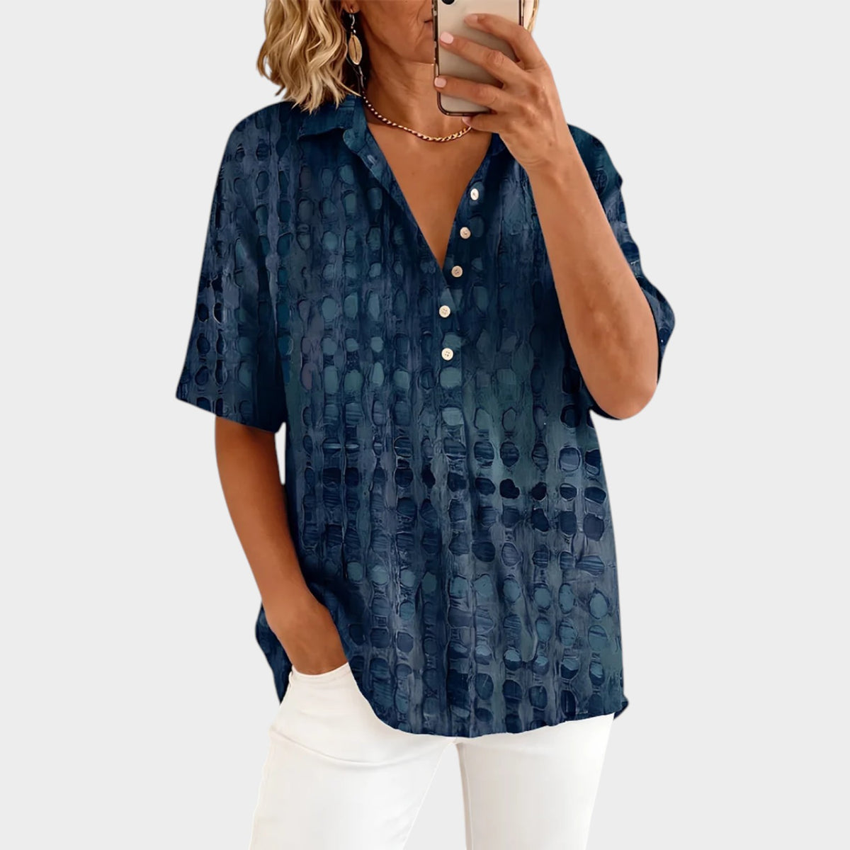 Women’s Top Relaxed Fit Lightweight Breathable Fabric