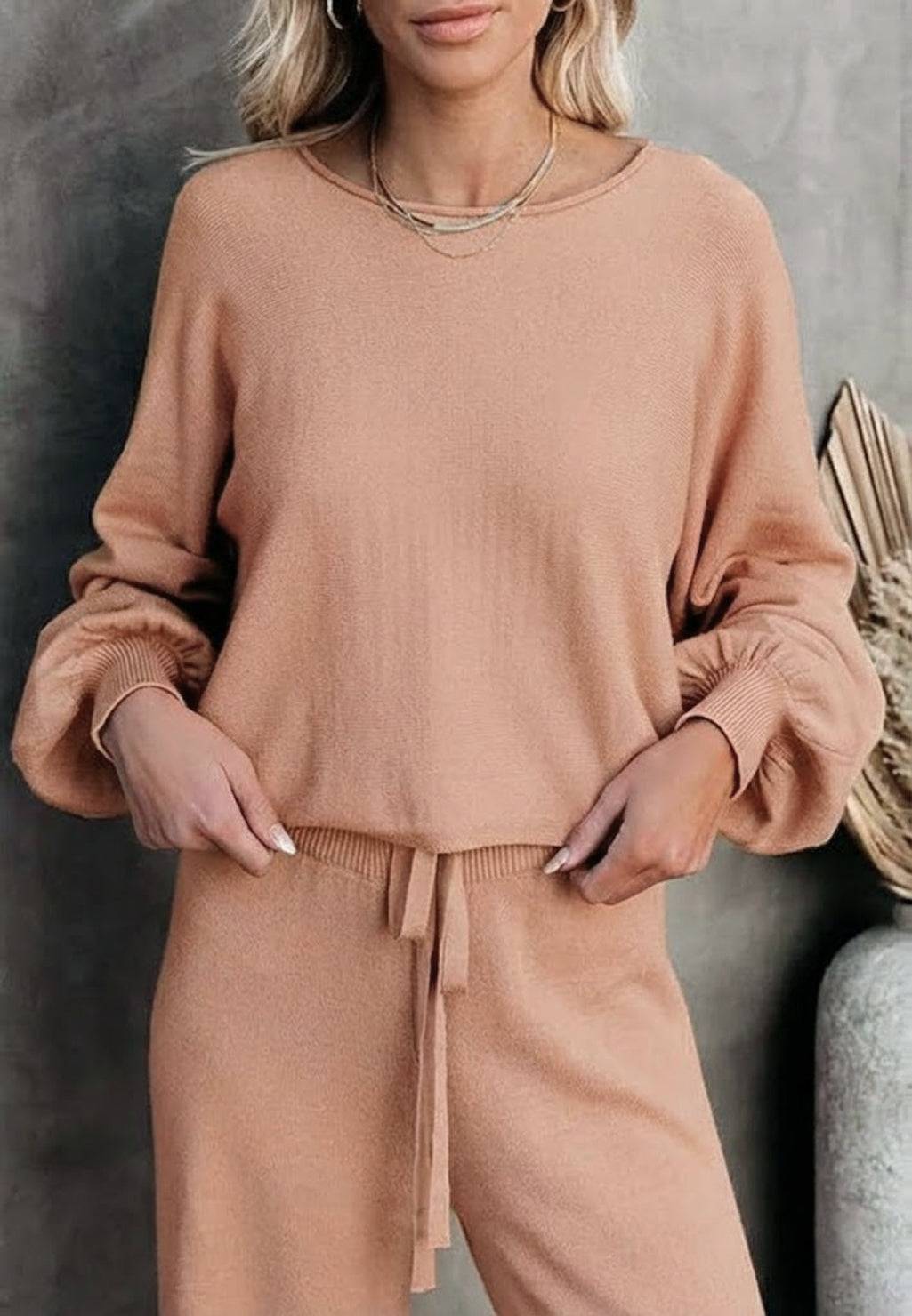 Hailey | Women's Cropped Sweatshirt and Wide-Leg Pants Lounge Ensemble