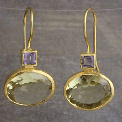 Emerelle™ | Classic Gold Earrings with Vintage Green Crystals